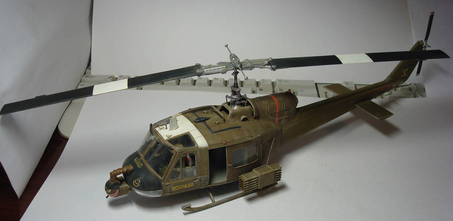 UH-1 Huey от Academy