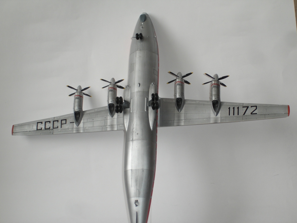 Ан-10А — Каропка.ру — стендовые модели, военная миниатюра