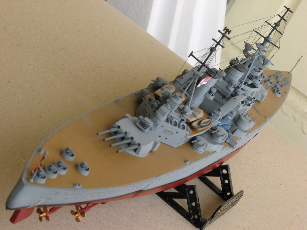 King George V       Revell 1/570