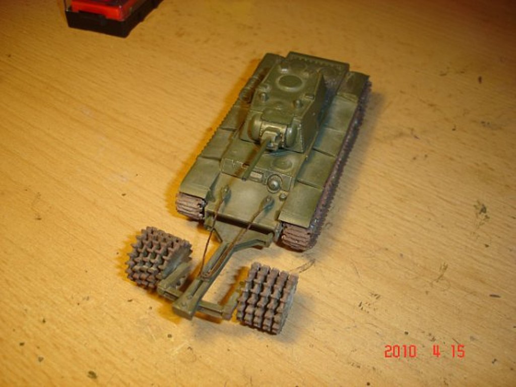 Кв-1 с минным тралом Пт-3