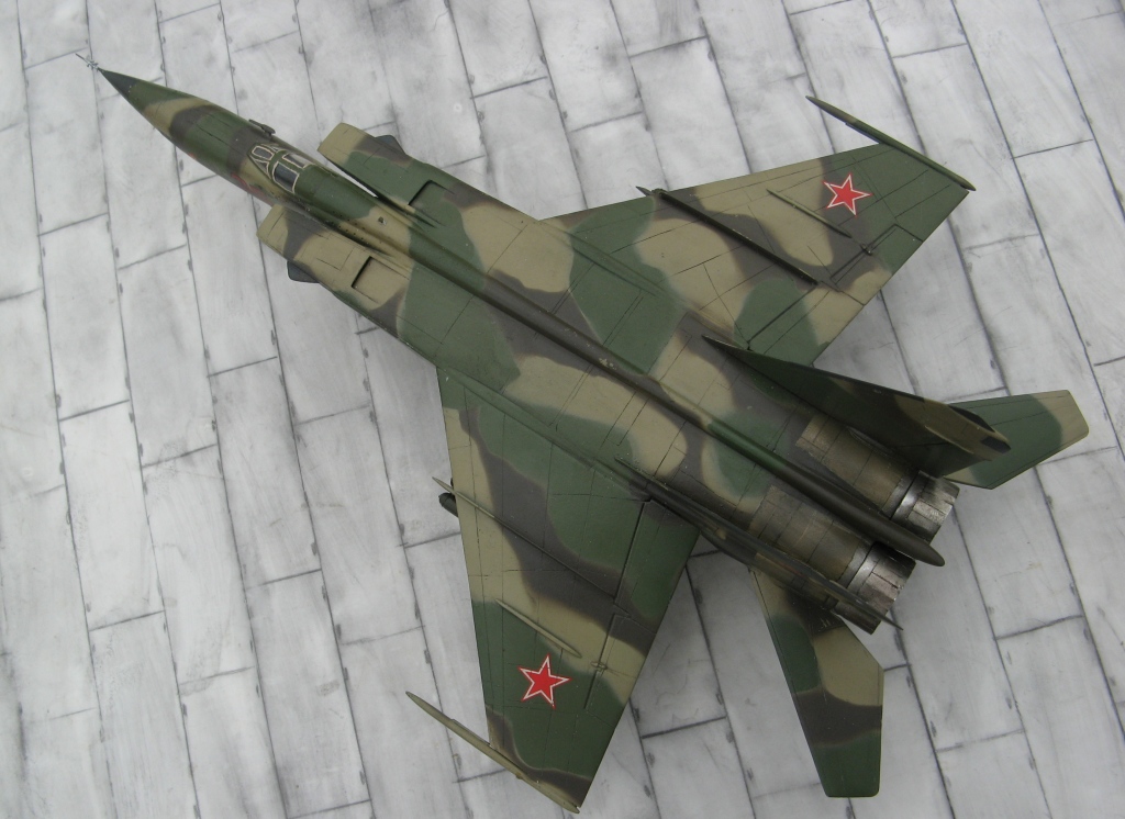 МИГ-25РБТ Foxbat 1:72 Звезда