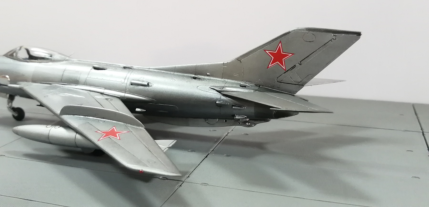 миг 19 с — Каропка.ру — стендовые модели, военная миниатюра