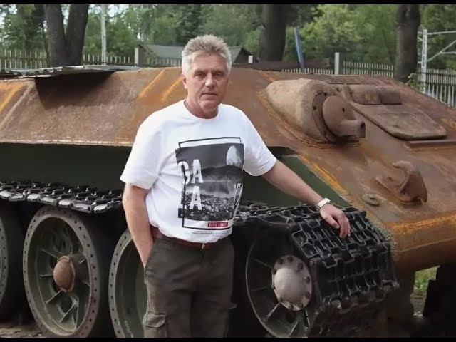 За 10 лет он восстановил 30 погибших советских танков. Немецкие не восстанавливает принципиально