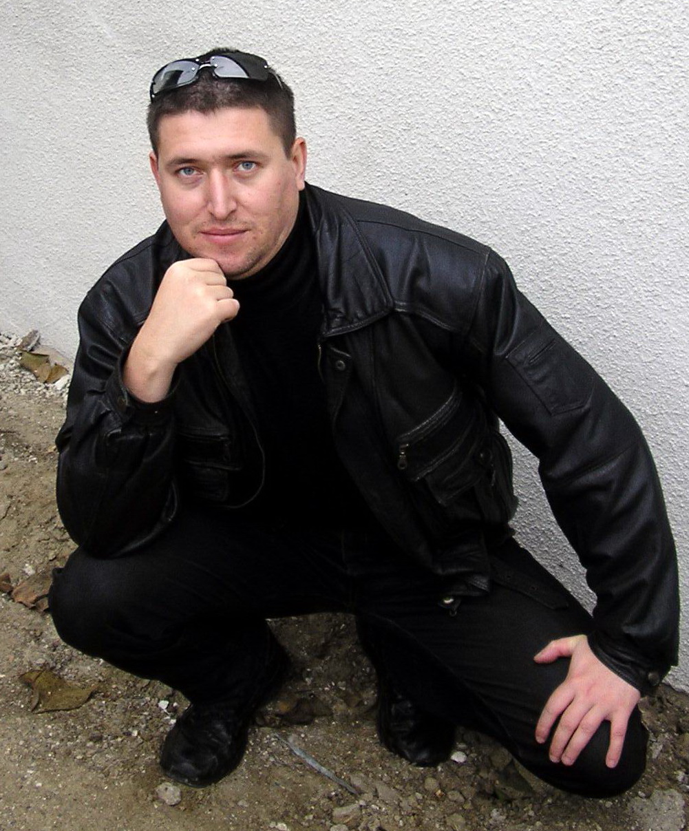 Олег Павленко