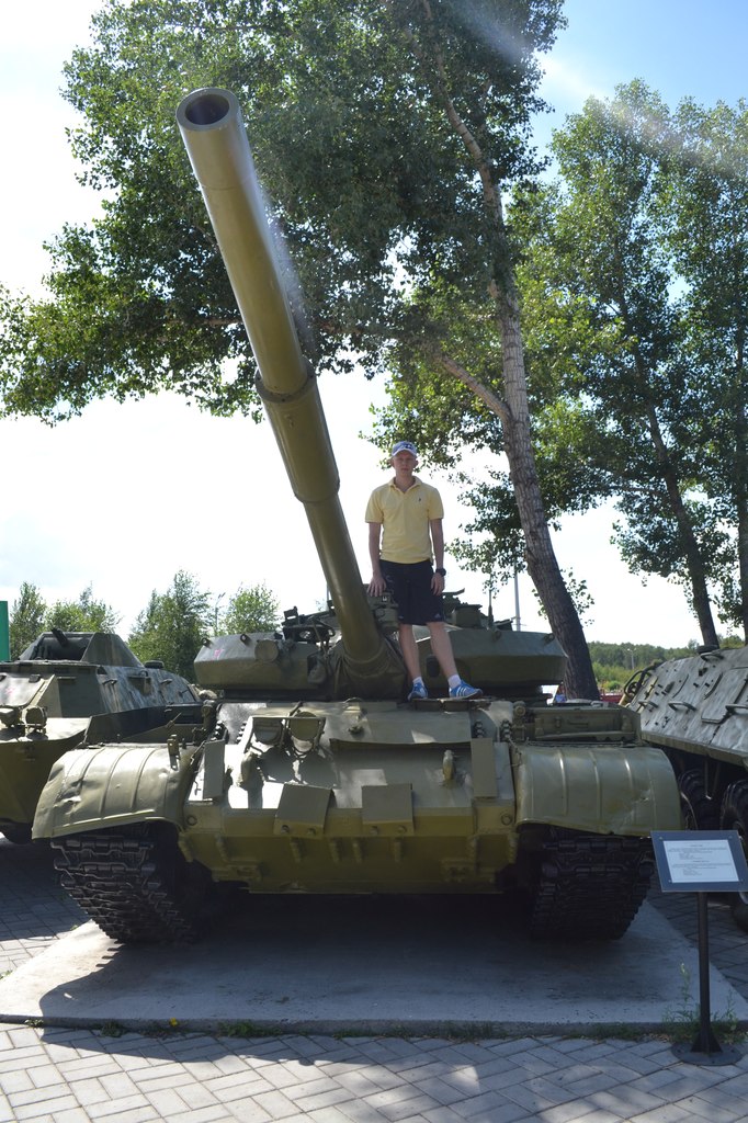 Анатолий Поленов