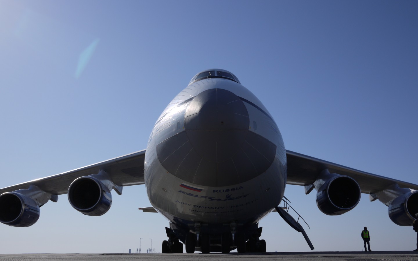 Антон самосудов