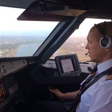 Богдан Комаров