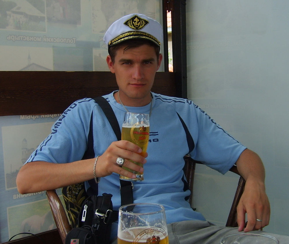 Антон Костянов