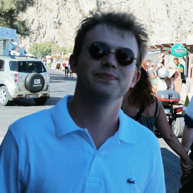 Дмитрий Котов