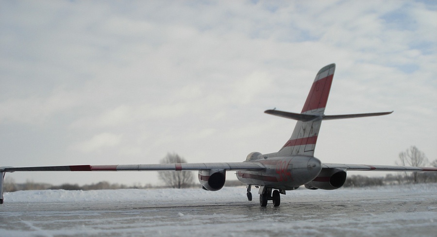 Як-25 РВ2 — Каропка.ру — стендовые модели, военная миниатюра