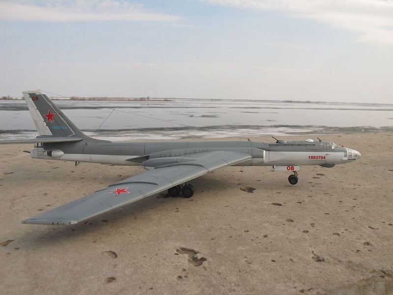 ТУ-16 — Каропка.ру — стендовые модели, военная миниатюра