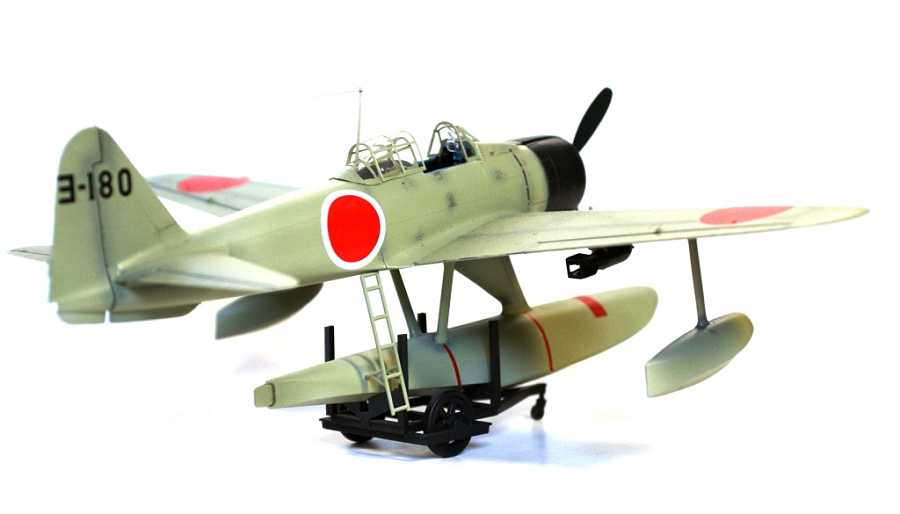 Nakajima A6M2-N (Rufe) .